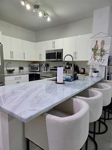 8216 W Santa Monica Ave, Tamarac, FL 33321