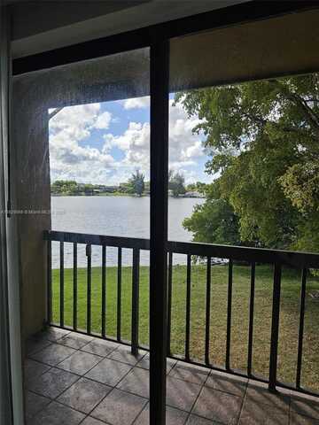 6685 W 26th Ct, Hialeah, FL 33016