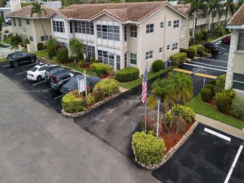 2121 NE 42nd Ct, Lighthouse Point, FL 33064