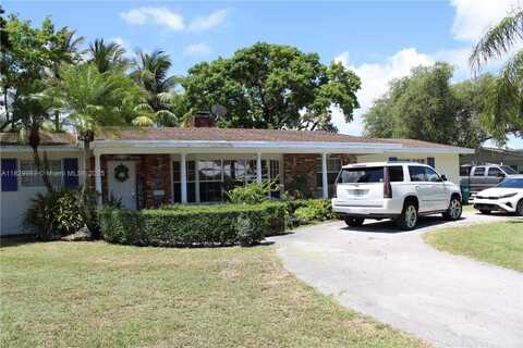8200 SW 164th St, Palmetto Bay, FL 33157