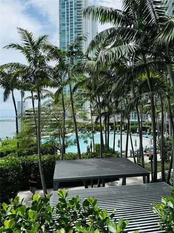 650 Ne 32 st, Miami, FL 33137