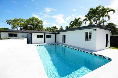 2573 Conroy Dr, North Palm Beach, FL 33403