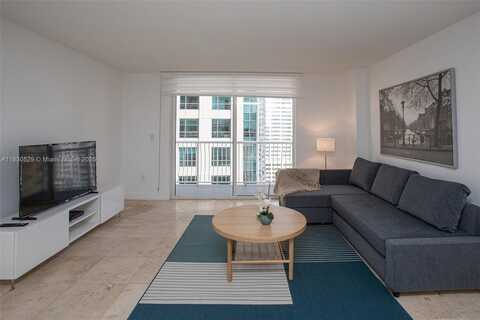 1200 Brickell Bay Dr, Miami, FL 33131