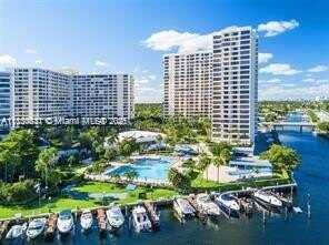 2500 Parkview Dr, Hallandale Beach, FL 33009