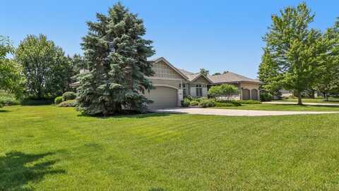 16885 Lake Rd, Brookfield, WI 53005