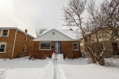 4623 W Fond Du Lac Ave, Milwaukee, WI 53216