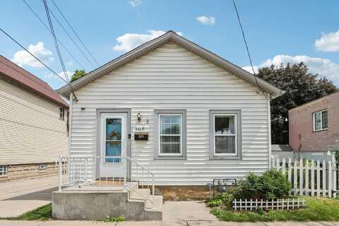 1419 E Russell Ave, Milwaukee, WI 53207