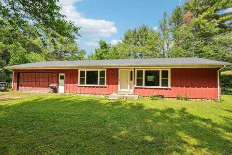N9318 Swanson Rd, East Troy, WI 53120