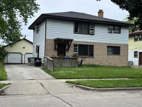8113 W Thurston Ave, Milwaukee, WI 53218