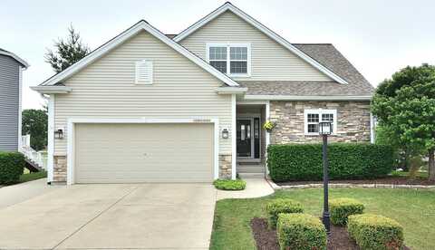 W206n16263 Marshland Dr, Jackson, WI 53037