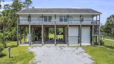 10105 10107 Tigris Street, Bay Saint Louis, MS 39520
