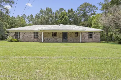9100 Augusta Road, Moss Point, MS 39562