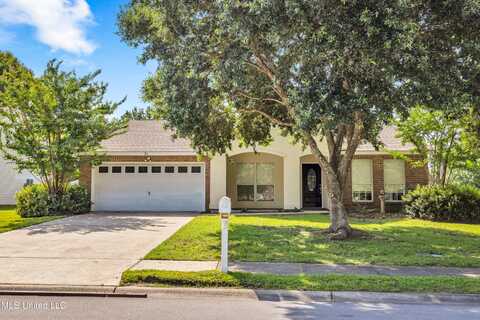 20 Lakeview Drive, Ocean Springs, MS 39564