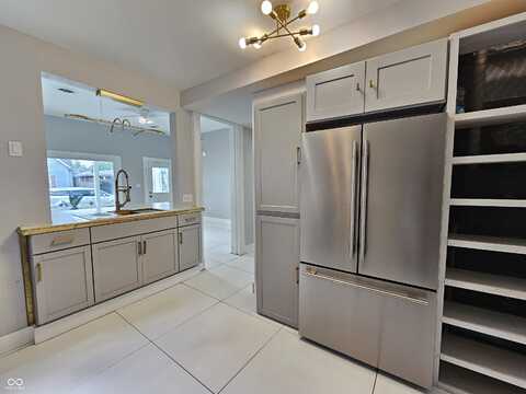 554 W Taylor Street, Shelbyville, IN 46176