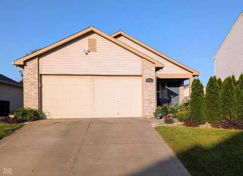 1823 Long Lake Drive, Greenwood, IN 46143