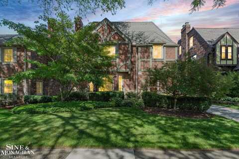 286 Mckinley, Grosse Pointe Farms, MI 48236