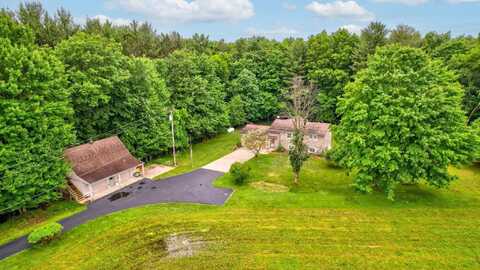 5852 Pinkerton, Vassar, MI 48768