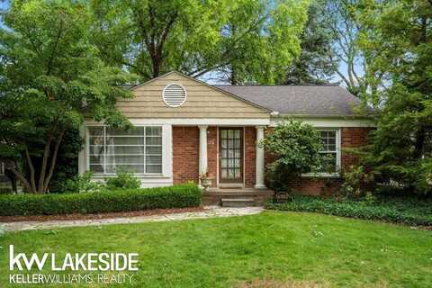 16980 Buckingham, Beverly Hills, MI 48025