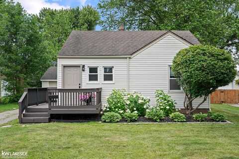 22416 Lange, Saint Clair Shores, MI 48080