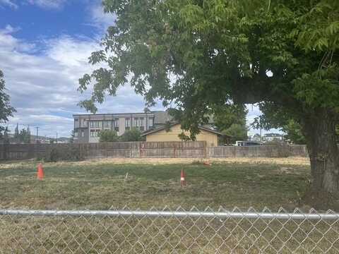 391 W 1st Street, Prineville, OR 97754