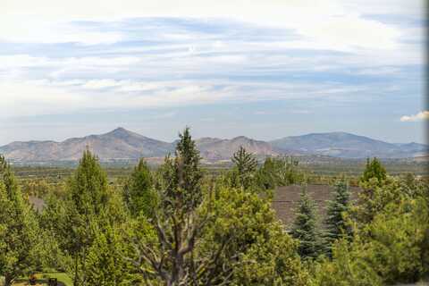 10192 Sundance Ridge Loop, Redmond, OR 97756