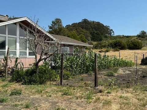 5677 Cloverdale RD, PESCADERO, CA 94060