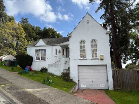 4621 Kaphan AVE, OAKLAND, CA 94619