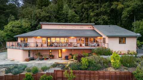 1081 Avocado RD, WATSONVILLE, CA 95076