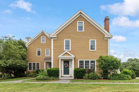 35 Lancaster County Rd, Harvard, MA 01451