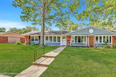 452a Portsmouth Drive, Lakewood, NJ 08701