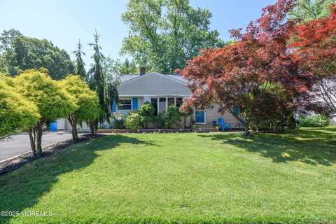 20 Miller Avenue, Holmdel, NJ 07733