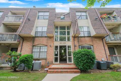 402 Hidden Village Drive, Perth Amboy, NJ 08862