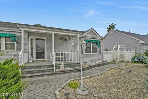 111 Fernwood Lane, Forked River, NJ 08731