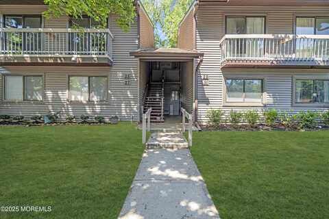 25 Claremont Court, Red Bank, NJ 07701
