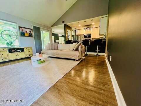 422 Waters Edge Drive, Toms River, NJ 08753