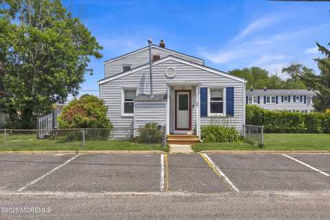 34 Belshaw Avenue, Shrewsbury, NJ 07724