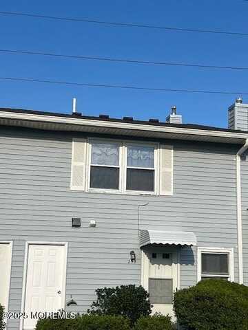 292 Crawford Street, Shrewsbury, NJ 07724