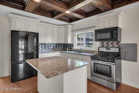 103 Mermaid Road, Toms River, NJ 08753