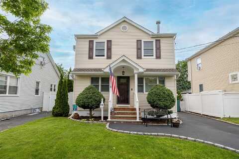 12 Whitman Avenue, Bellmore, NY 11710