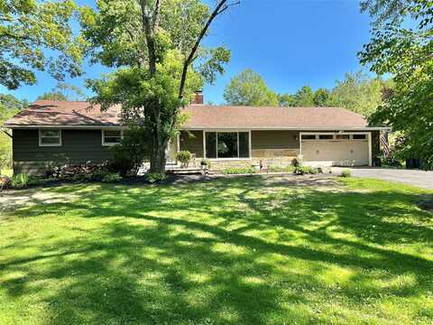 282 Petticoat Lane, Bloomingburg, NY 12721