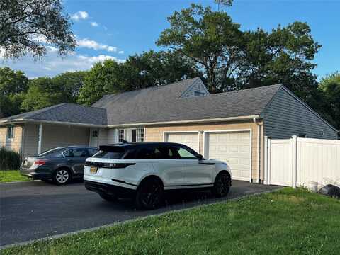 929 Wilson Boulevard, Central Islip, NY 11722