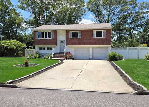 242 Wyandanch Road, Sayville, NY 11782