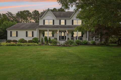 225 Hidden Acres Path, Wading River, NY 11792