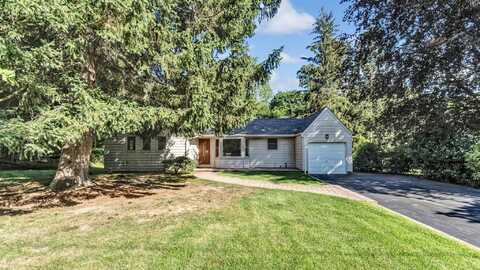 24 Summerset Drive, Smithtown, NY 11787