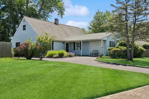 55 Charter Road, Selden, NY 11784