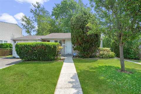 337 Atlantic Avenue, Massapequa Park, NY 11762