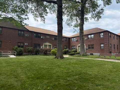 57-21 246th Crescent, Douglaston, NY 11362