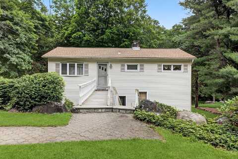 3 Galloway Lane, Cortlandt Manor, NY 10567