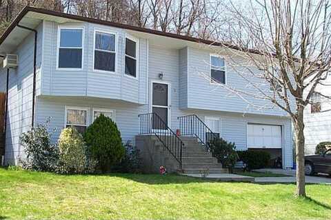 9 Harmony Lane, Glen Cove, NY 11542