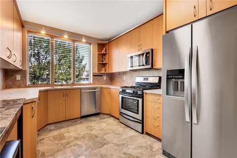 135 28th Avenue, Brooklyn, NY 11214